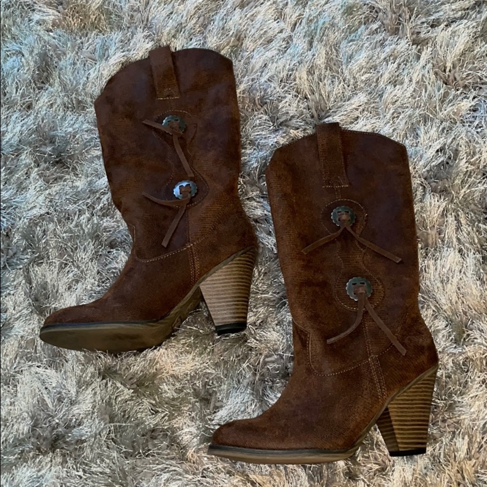 MÍA Boots